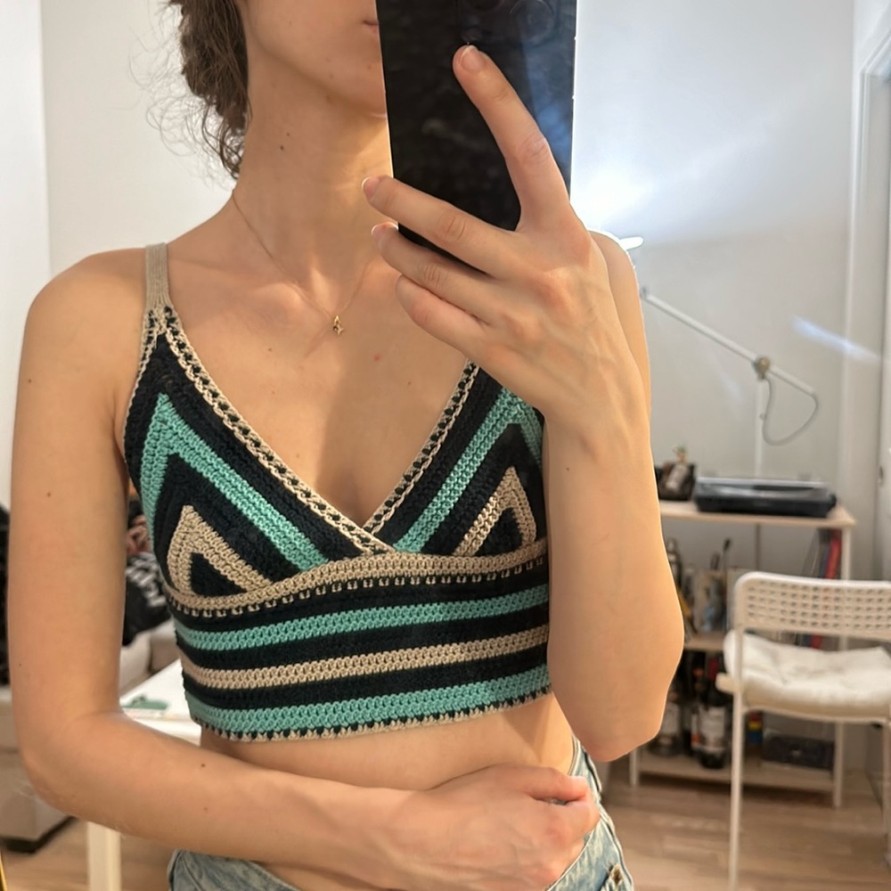 KNITTED CROP